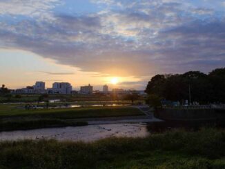 兵庫島公園と沈む太陽