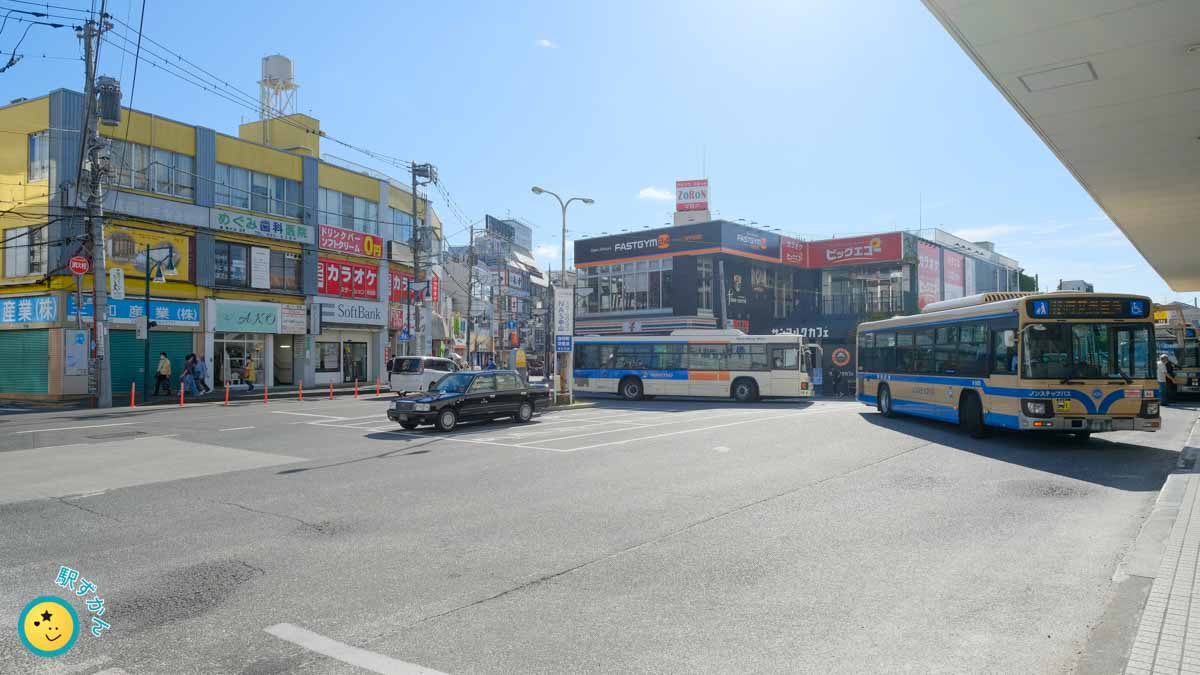 中山駅南口ロータリー