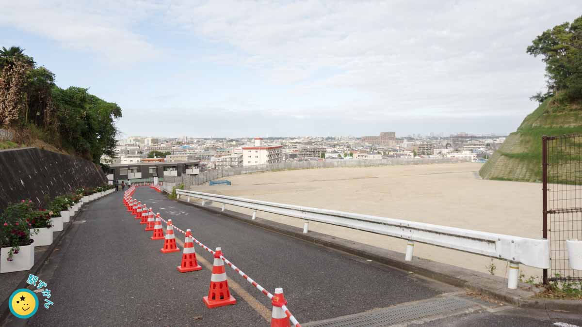 生田緑地ばら苑 出口方面