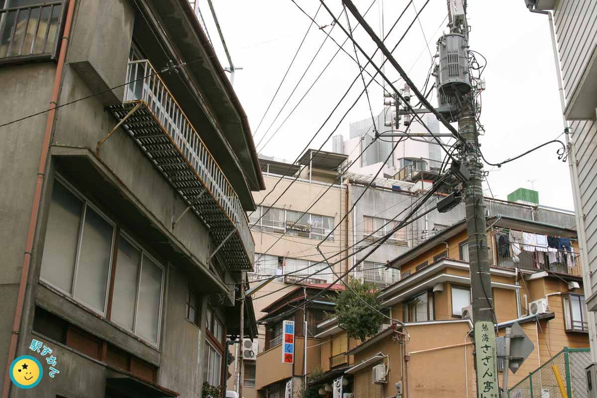 傾斜地にある熱海の街