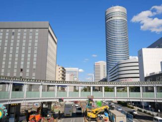 新横浜駅前 環状２号線 日吉方面