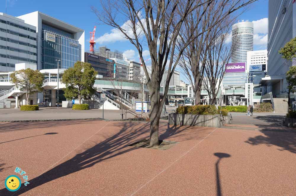 新横浜駅バスロータリー