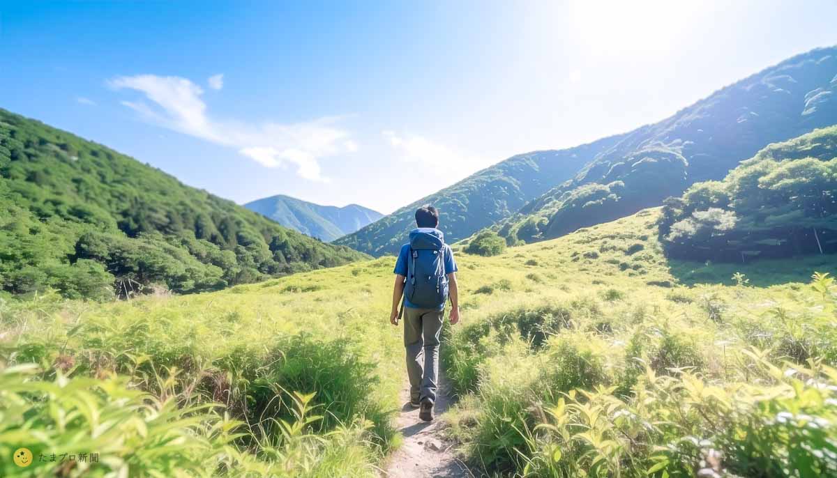 単独登山する人