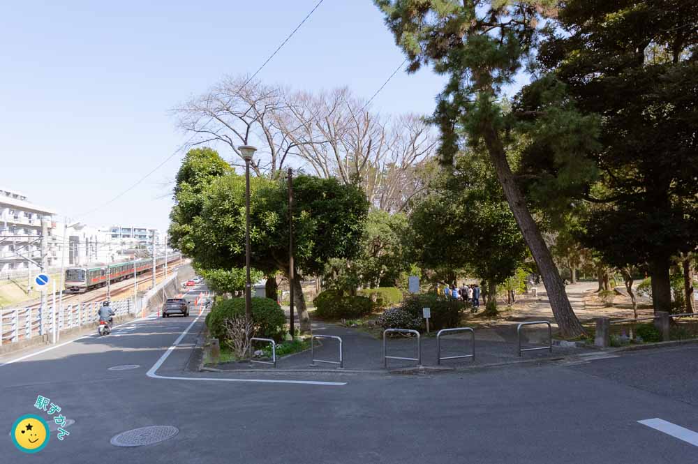 田園都市線と藤が丘公園