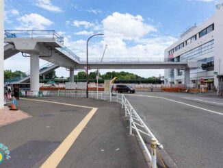 鶴川駅バスロータリー
