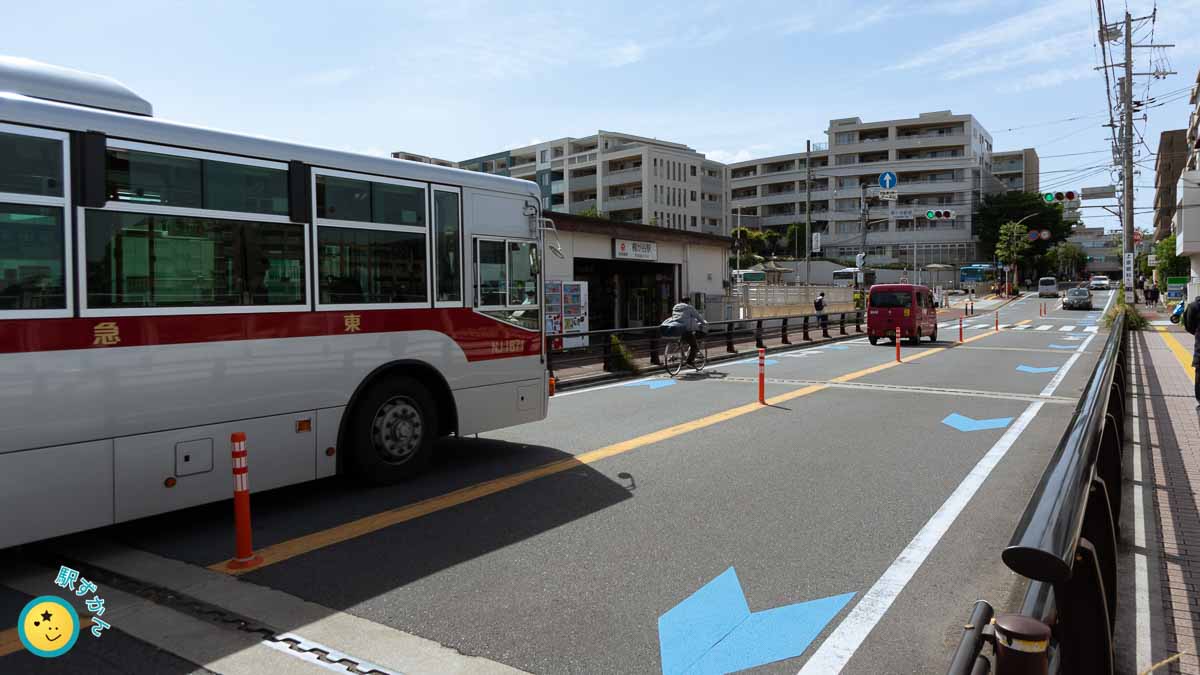 梶が谷駅前通りと東急バス