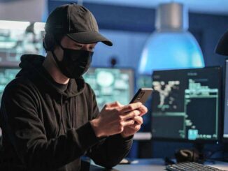 スマホを使う犯罪者