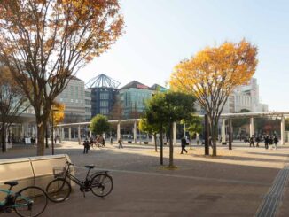 セン南の広場と港北東急S.C.