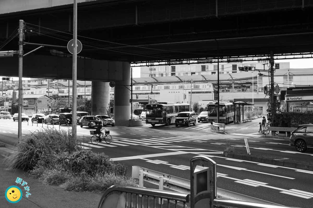 江田駅東口ロータリー