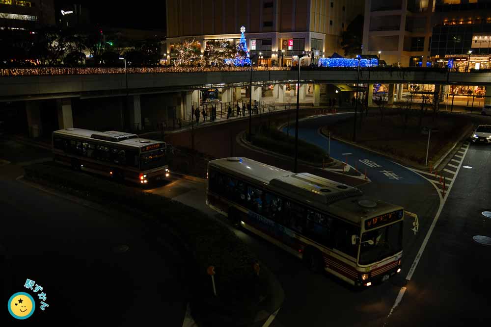 クリスマスイルミと小田急バス