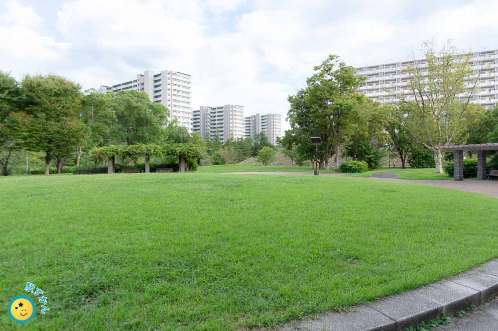 永山北公園と団地