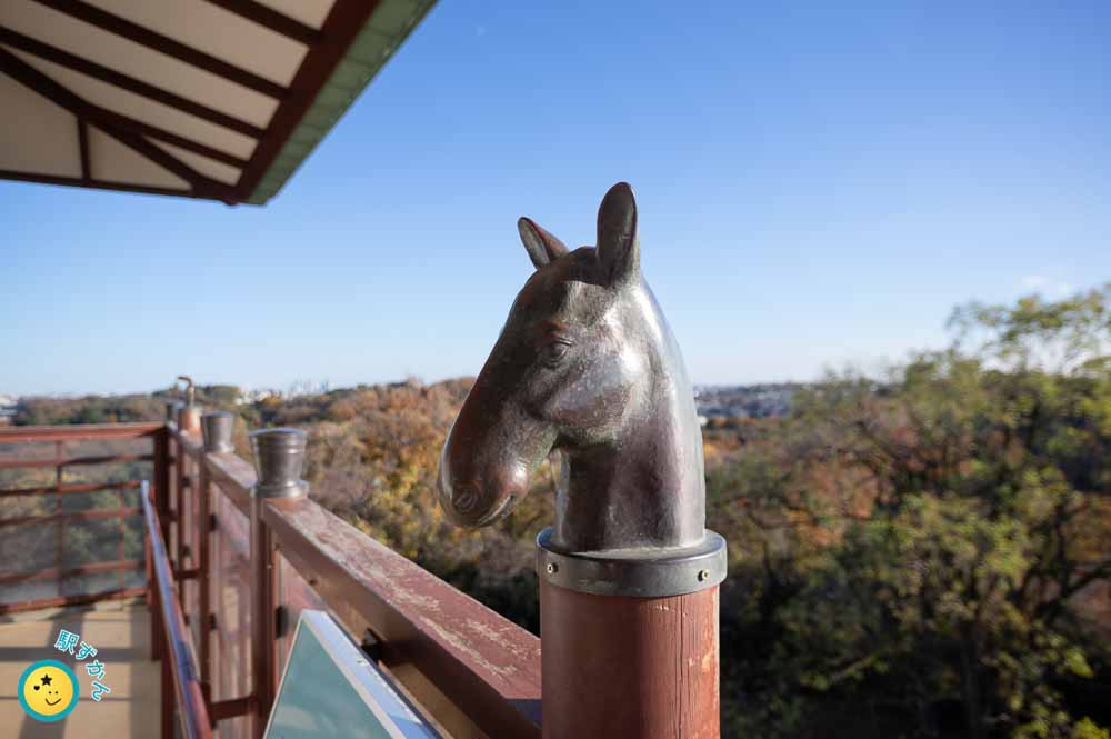 枡形山展望台の午の像