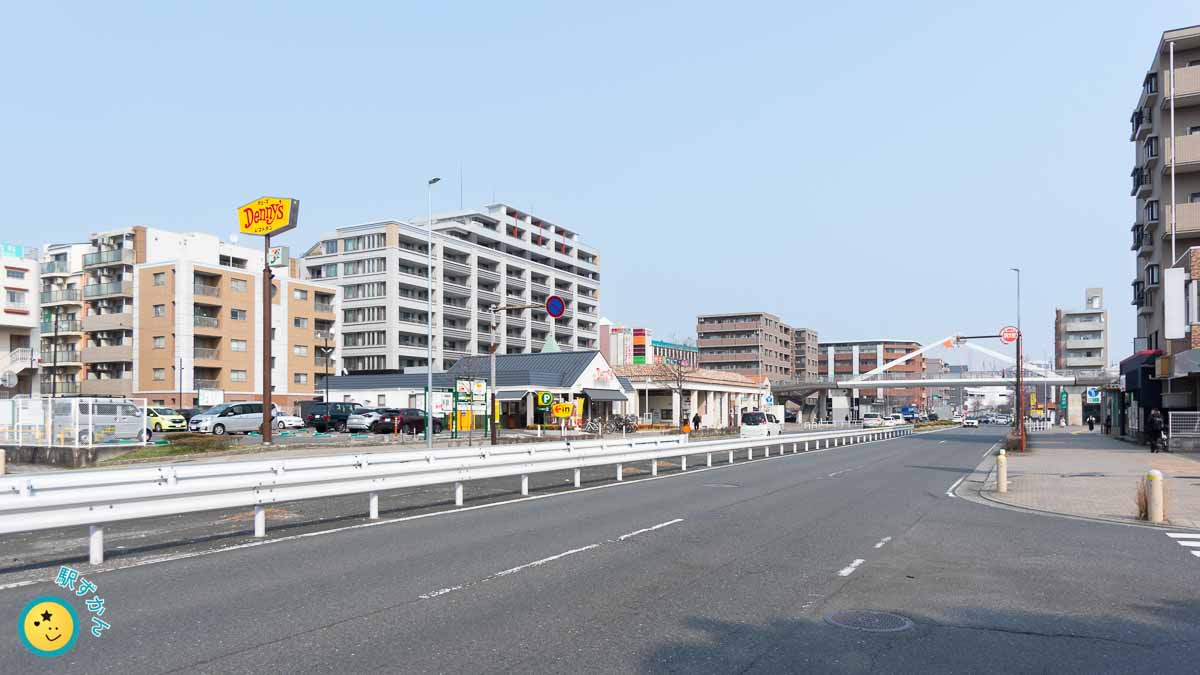 北山田駅と三角陸橋とデニーズ