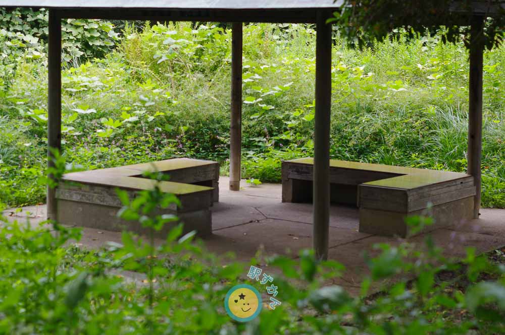 公園の東屋